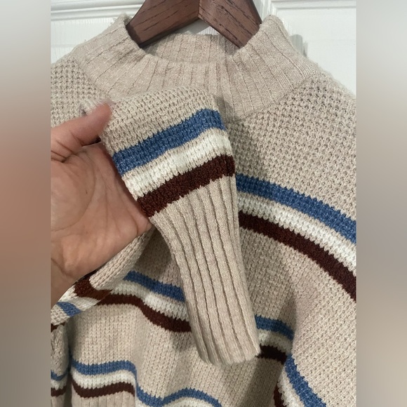 Arizona Jean Co Women’s Mock Neck Striped Cropped Sweater Size Large Beige. - Picture 7 of 10